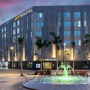 **** Hotell Novotel Centro Spanien